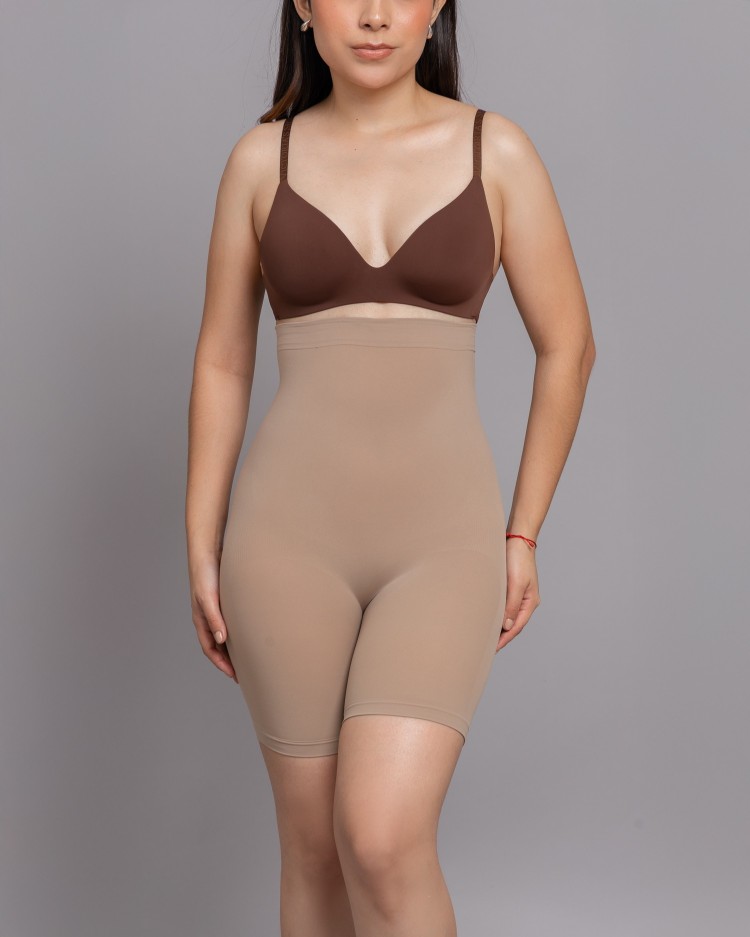 BODY PANTS SLIM CREMA